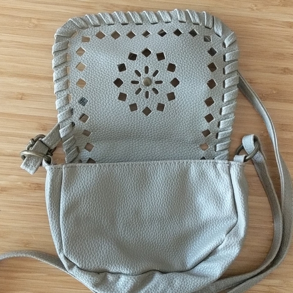 Mossimo Grey Diecut Mini Crossbody Purse - Picture 4 of 10